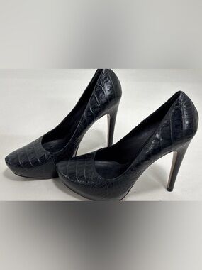 Prada, size 39 EU, 8.5 US, Black Croc-Embossed Stiletto Pumps